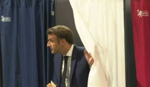 Législatives: Emmanuel et Brigitte Macron votent au Touquet