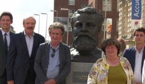Le buste de Jules Verne dévoilé à Amiens