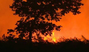 Gironde: les pompiers luttent contre un incendie difficile à maîtriser