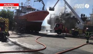 VIDÉO. Un chalutier en feu sur l’aire de réparation navale à Lorient