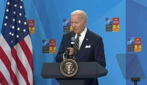 Washington soutiendra l'Ukraine "aussi longtemps qu'il faudra", promet Biden