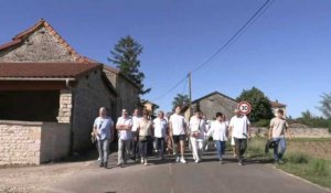 Marche blanche en hommage à l'adolescente tuée à Clessé, en Saône-et-Loire