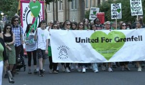 Marche silencieuse à Londres en hommage aux victimes de l'incendie de la tour Grenfell