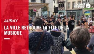 VIDÉO. À Auray, la Fête de la musique se faufile entre les gouttes de pluie