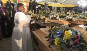 East London: Funérailles des jeunes décédés dans un bar informel en Afrique du Sud