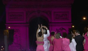Octobre Rose: l'Arc de Triomphe s'illumine pour sensibiliser au dépistage du cancer du sein