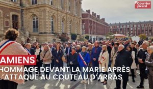 Après l'attaque au couteau à Arras, hommage devant la mairie d’Amiens