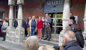 La commune de La Madeleine a organisé une minute de silence pour rendre hommage à Dominique Bernard