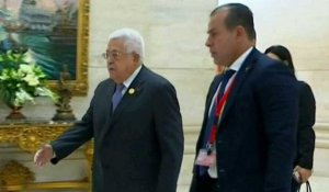 Mahmoud Abbas arrive au "Sommet pour la paix" organisé au Caire