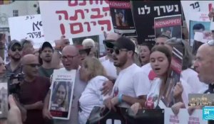 Tel-Aviv : des habitants du kibboutz Kfar Aza manifestent pour la libération des otages