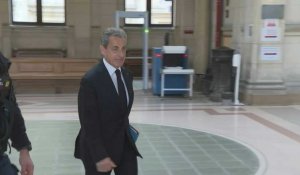 Affaire Bygmalion: Nicolas Sarkozy arrive à la barre pour être interrogé