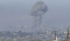 Nuages de fumée au nord de la bande de Gaza vus depuis Israël