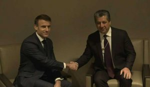 Macron rencontre l'International Media Council avant son discours à Davos
