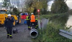 Arques : les sapeurs-pompiers installent des pompes pour lutter contre les inondations