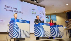 Un "Tinder pour l'emploi", la Commission européenne propose une plateforme pour mettre en relation migrants et employeurs