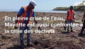 À Mayotte, les bouteilles d’eau importées gonflent les décharges déjà bien remplies