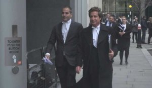 L'avocat du prince Harry arrive au tribunal alors qu'une décision est attendue