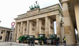 Des milliers d’agriculteurs en colère déferlent à nouveau dans les rues de Berlin