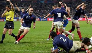 Rugby : la France en quarts après son succès face à l'Italie (60-7)