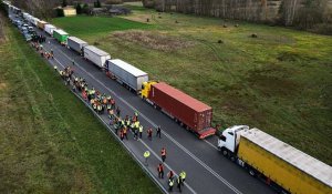 Blocage à la frontière Pologne-Ukraine: Bruxelles fustige Varsovie