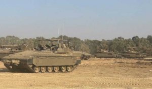 Déploiement massif de véhicules militaires à la frontière entre Israël et Gaza