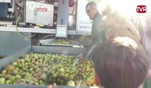 VIDÉO. Ce camion itinérant se rend chez les particuliers pour presser les pommes