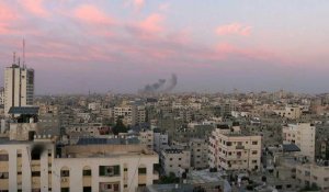 Gaza: volutes de fumée au 15e jour du conflit entre Israël et le Hamas