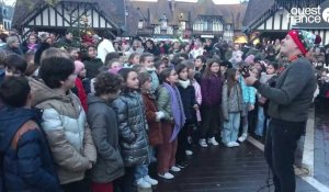 VIDEO. Le traditionnel lancement des illuminations de Noël à Deauville effectué par les écoliers
