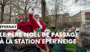  Le père Noël défile dans les rues d'Epernay