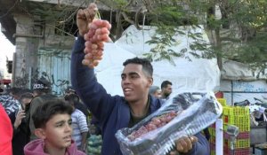 Des fruits entrent dans la bande de Gaza pour la première fois depuis le début des combats