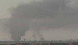 Panaches de fumée au-dessus de Gaza, vus d'Israël