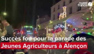 Les Jeunes agriculteurs paradent à Alençon avec leurs tracteurs illuminés
