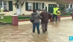 France : l'eau envahit de nouveau les maisons dans le Pas-de-Calais