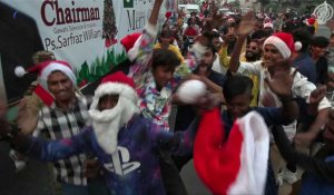 Pakistan: parade de Noël dans les rues de Karachi