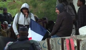 Près d'un millier de migrants évacués du nord de Paris