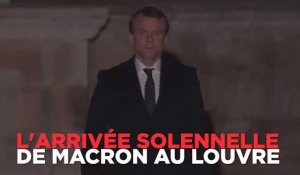 L'arrivée solennelle et télévisée de Macron au Louvre, une réalisation remarquée