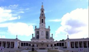 Le Pape canonise deux bergers de Fatima devant 500.000 fidèles