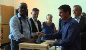 Législatives: Manuel Valls a voté à Evry