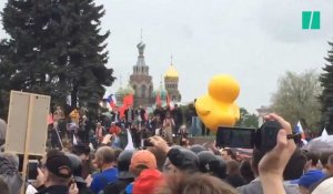 Comment un canard gonflable est devenu le symbole des manifestations anti-Poutine