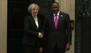 Londres: arrivée du président Kényan au 10 Downing street