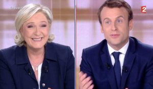 «Candidat de la mondialisation», «esprit de défaite» : Macron et Le Pen attaquent d'entrée