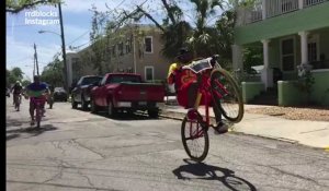 Dans les rues de New York, ce cycliste est un prodige du BMX et un exemple pour les jeunes