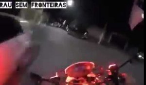 Course poursuite entre la police et un motard