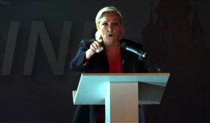 Assemblée: un problème démocratique si pas de groupe FN (Le Pen)