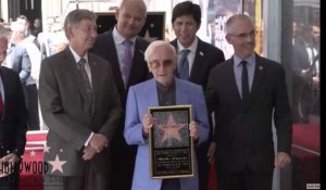 Les images de Charles Aznavour découvrant son étoile sur le "Walk of Fame"
