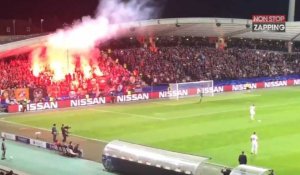 Ligue des Champions : Un ultra du Spartak Moscou vise avec un fumigène l'arbitre (Vidéo)