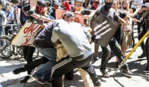 En Californie, des heurts éclatent entre anti-fascistes et pro-Trump