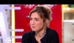 Julie Gayet revient sur la Une de Closer révélant sa relation avec François Hollande (Vidéo)