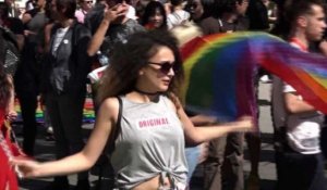 Belgrade : Gay pride en présence de la Première ministre