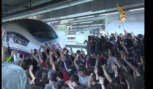 Barcelone : trains bloqués en soutien aux prisonniers séparatistes